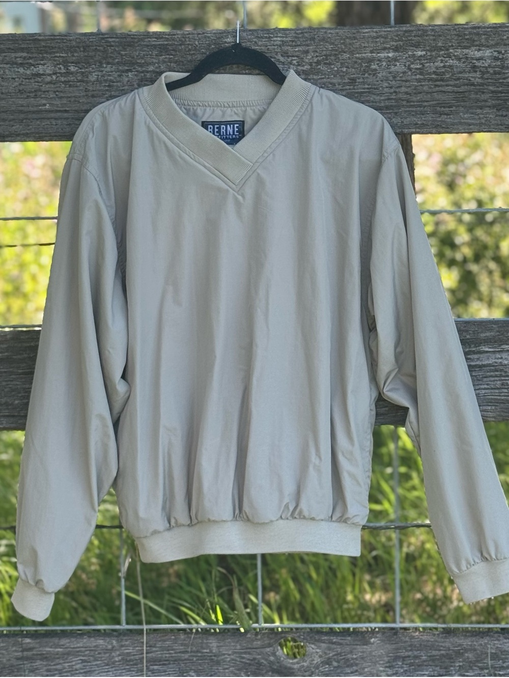Berne Outfitters Tan V-Neck Pullover‎ Windbreaker Jacket Mens Small